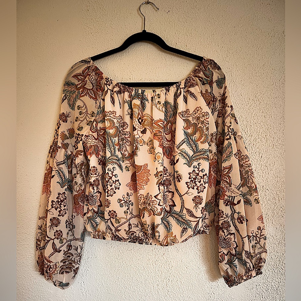 Flying tomato adjustable shoulder/neckline blouse